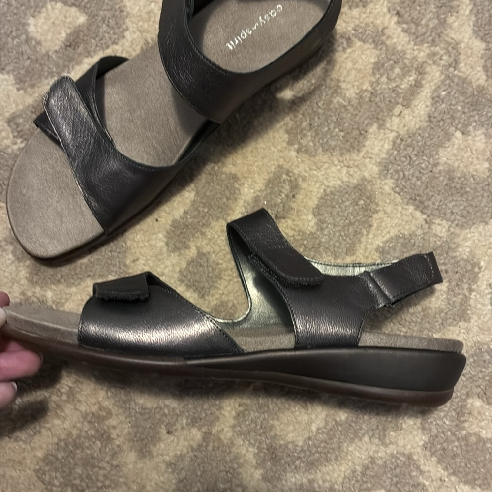 Easy Spirit Womens Hartwell Pewter Leather Slingback Wedge Sandals Shoes Narrow - Picture 4 of 4